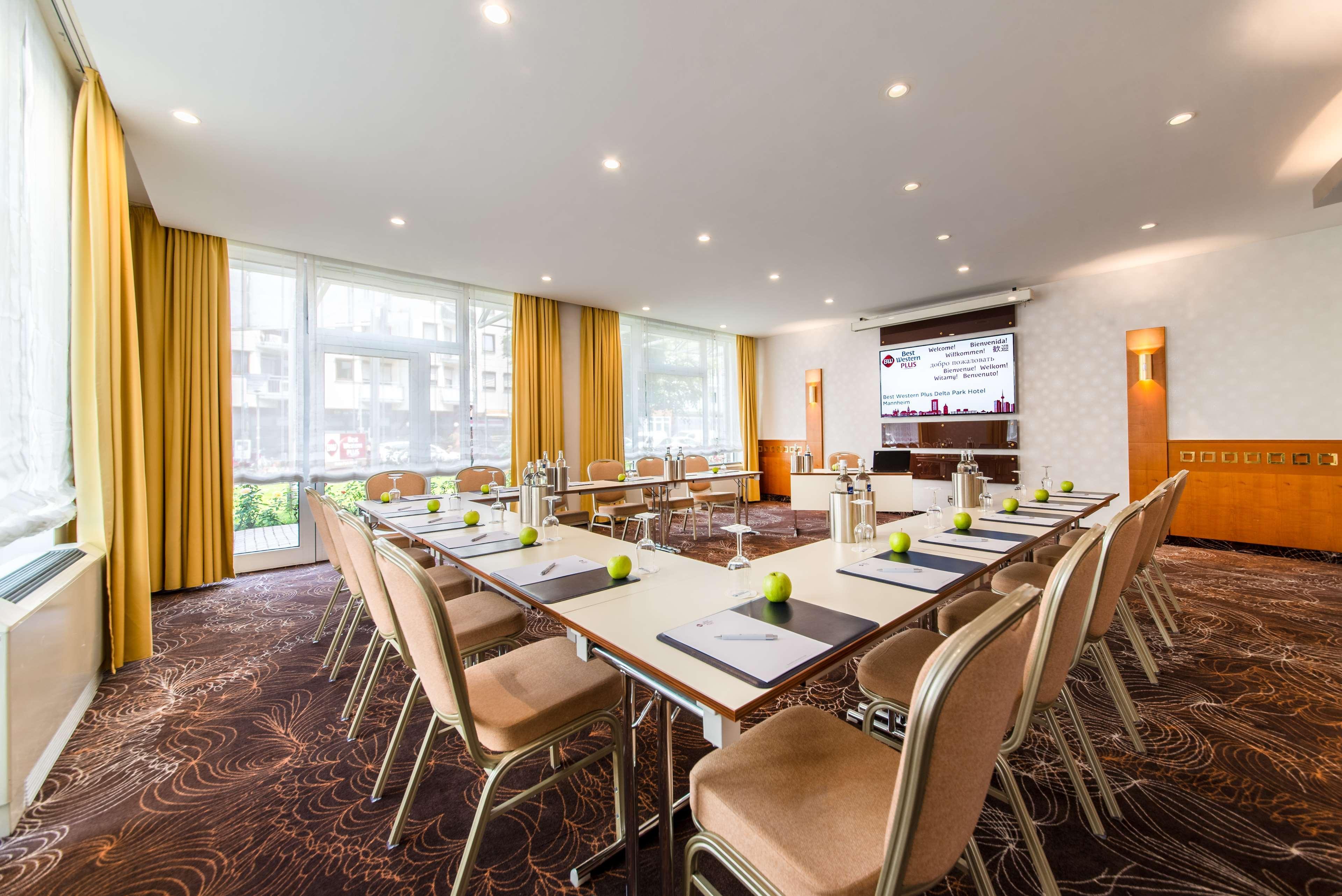Best Western Plus Delta Park Hotel MHG Eksteriør billede