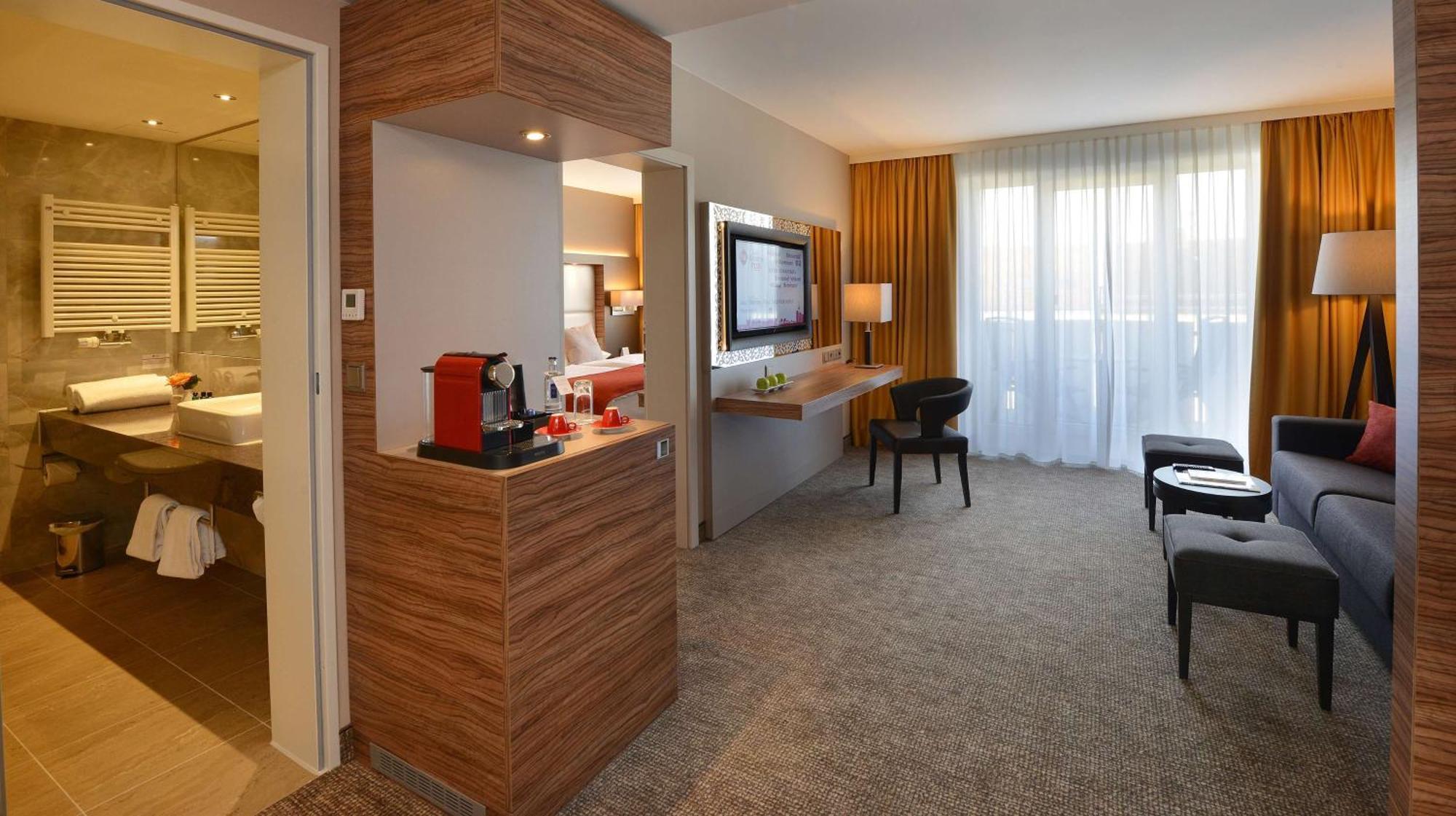 Best Western Plus Delta Park Hotel MHG Eksteriør billede